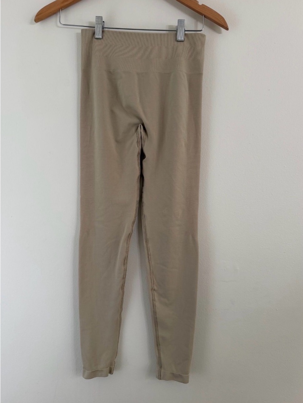 Alphalete Beige High-Waist Stretch Leggings